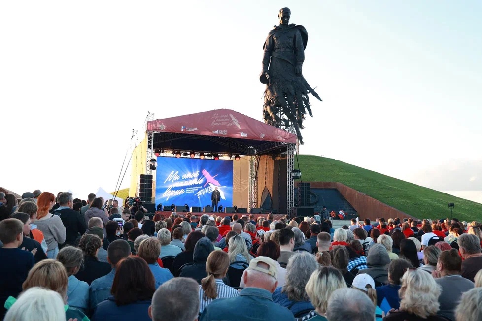 Концерт–реквием на Ржевском мемориале Советскому солдату.