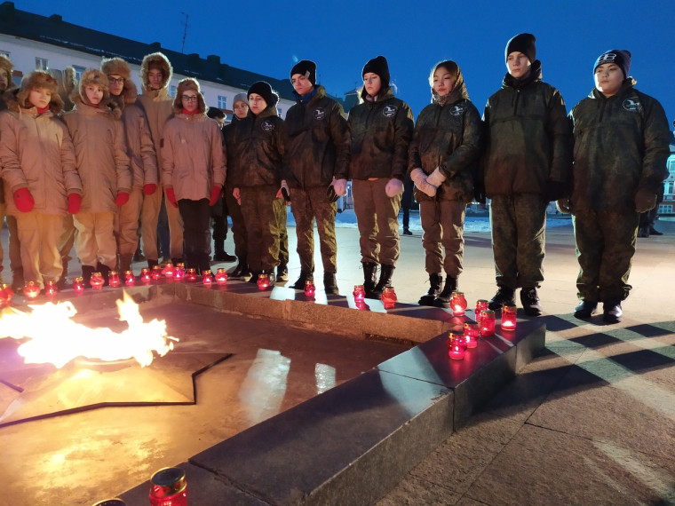 Акция «Свеча Памяти», посвящённая Дню неизвестного солдата.